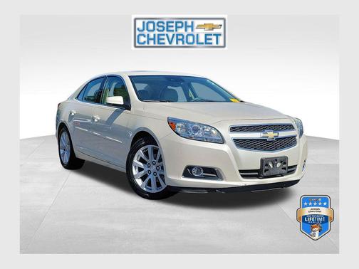 White Diamond Tricoat 2013 Chevrolet Malibu 2LT