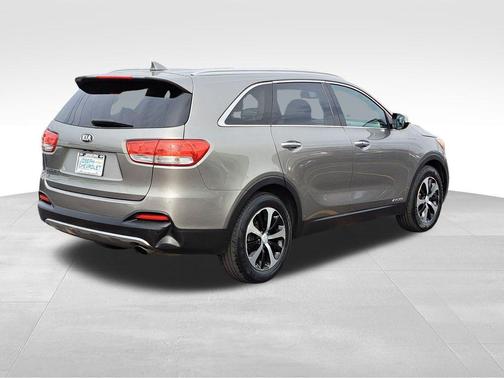 Titanium Silver 2018 Kia Sorento EX