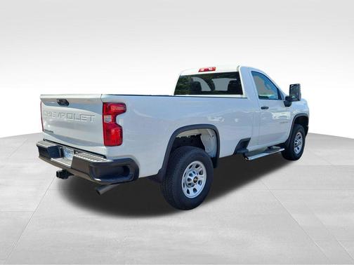 Summit White 2022 Chevrolet Silverado 2500 WT