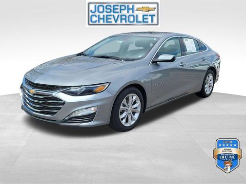 Sterling Gray Metallic 2024 Chevrolet Malibu FWD 1LT