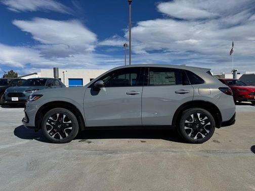 Urban Gray 2027 Honda HR-V Sport