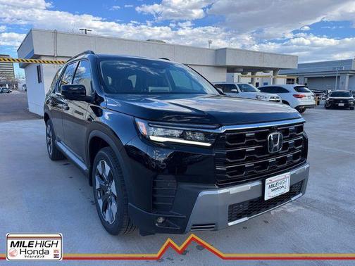 Crystal Black Pearl 2026 Honda Pilot Elite