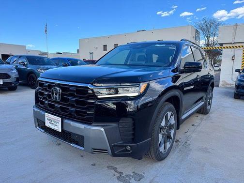 Crystal Black Pearl 2026 Honda Pilot Elite