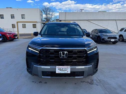 Crystal Black Pearl 2026 Honda Pilot Elite