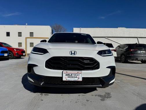 Platinum White Pearl 2026 Honda HR-V Sport