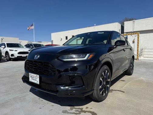 Crystal Black 2027 Honda HR-V LX