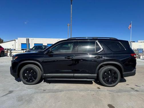 Crystal Black Pearl 2026 Honda Pilot Black Edition