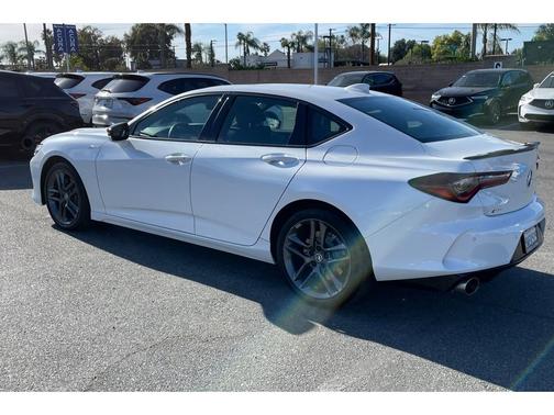2025 Acura TLX 