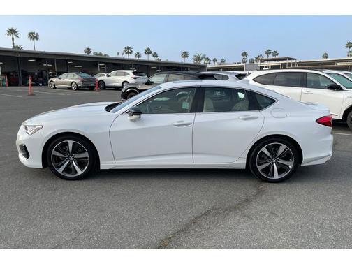 2025 Acura TLX 