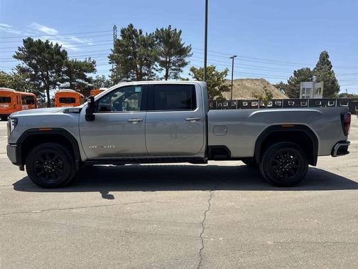 2024 GMC Sierra 2500 AT4