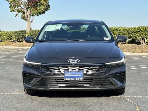 2025 Hyundai ELANTRA SEL