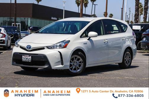 Blizzard Pearl 2017 Toyota Prius v Two