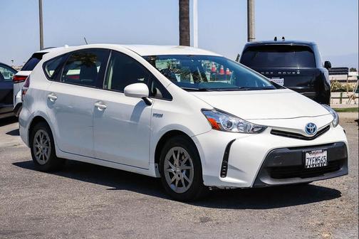 Blizzard Pearl 2017 Toyota Prius v Two