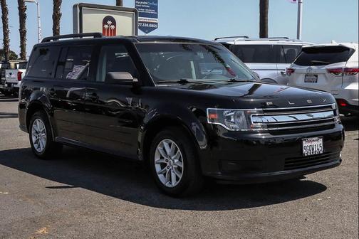 Shadow Black 2018 Ford Flex SE