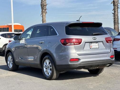 2020 Kia Sorento LX