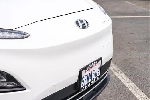 2023 Hyundai KONA EV SE