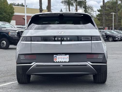 2024 Hyundai IONIQ 5 SE
