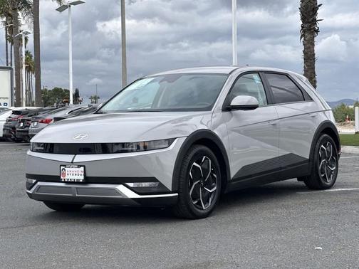 2024 Hyundai IONIQ 5 SE