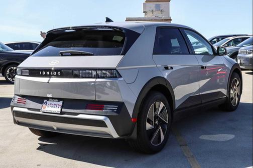 2026 Hyundai IONIQ 5 SEL