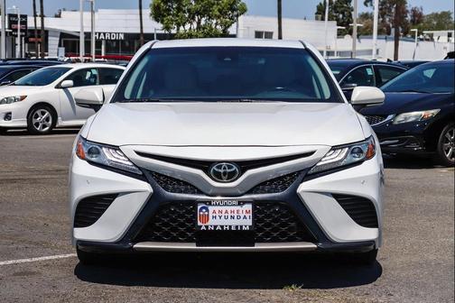 Wind Chill Pearl 2018 Toyota Camry XSE