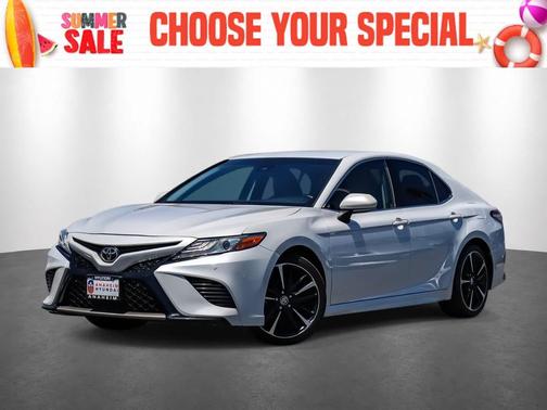Wind Chill Pearl 2018 Toyota Camry XSE