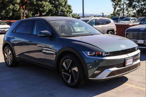 2026 Hyundai IONIQ 5 SE