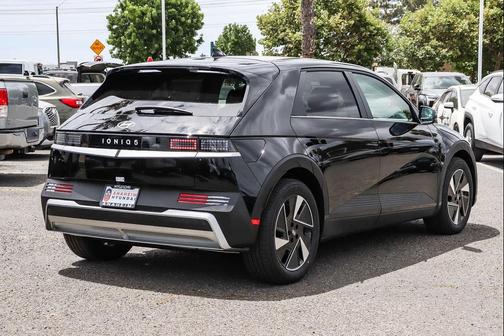 Abyss Black 2026 Hyundai IONIQ 5 SE