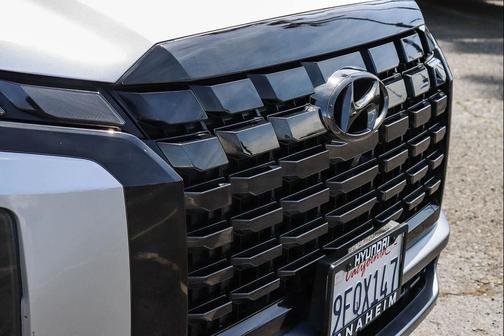 Typhoon Silver 2023 Hyundai PALISADE SEL