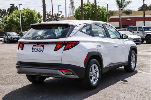 Serenity White Pearl 2025 Hyundai TUCSON SE