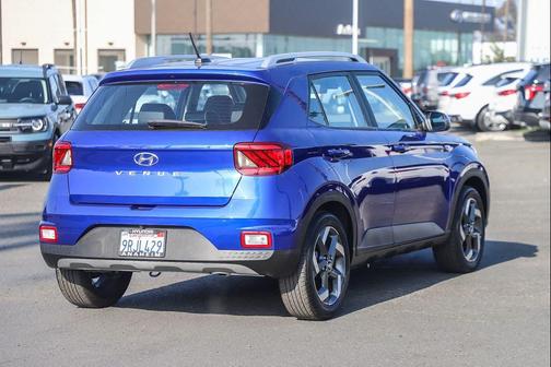 2023 Hyundai VENUE Limited