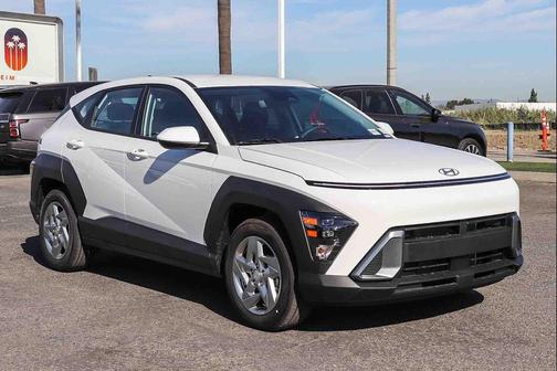 Atlas White 2026 Hyundai KONA SE