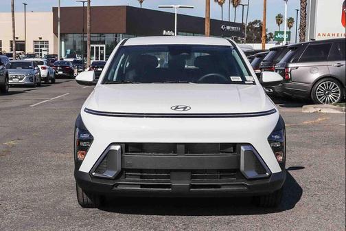 Atlas White 2026 Hyundai KONA SE
