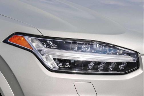 2020 Volvo XC90 Hybrid T8 Inscription 6 Passenger