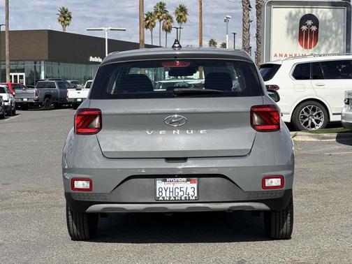 2022 Hyundai VENUE SE