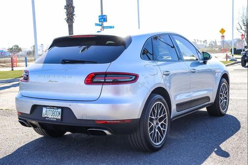 2017 Porsche Macan AWD