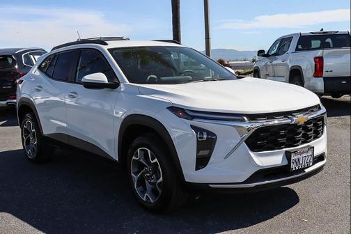 2024 Chevrolet Trax LT