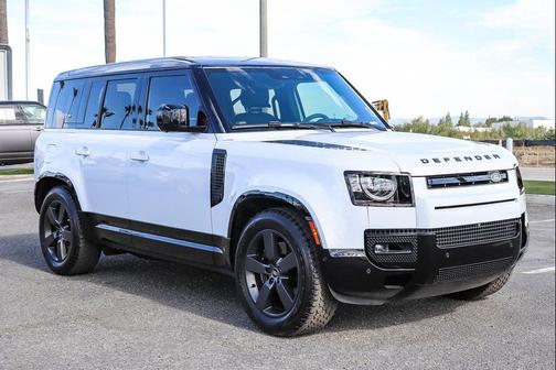 2023 Land Rover Defender 110 V8