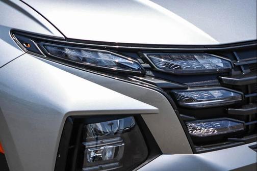 Shimmering Silver 2026 Hyundai TUCSON SEL Premium