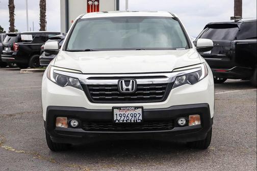 White Diamond Pearl 2019 Honda Ridgeline RTL