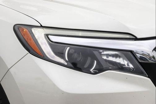 White Diamond Pearl 2019 Honda Ridgeline RTL