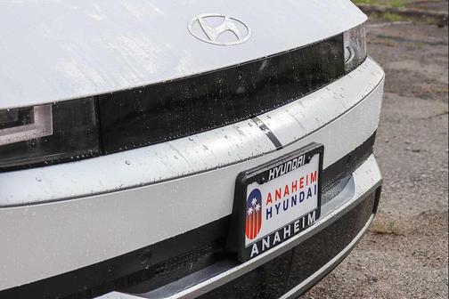 Atlas White 2026 Hyundai IONIQ 5 SE