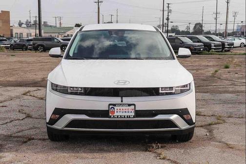 Atlas White 2026 Hyundai IONIQ 5 SE