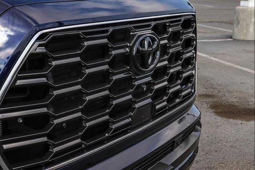 2025 Toyota Sequoia Platinum