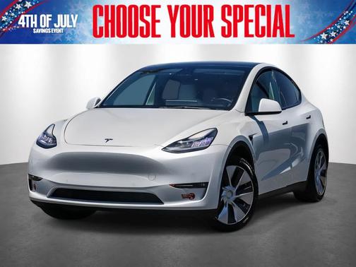 White 2021 Tesla Model Y Long Range Dual Motor All-Wheel Drive