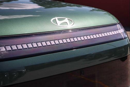 Ionosphere Green 2026 Hyundai IONIQ 9 Performance Limited