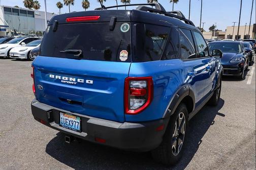 Velocity Blue Metallic 2022 Ford Bronco Sport Outer Banks