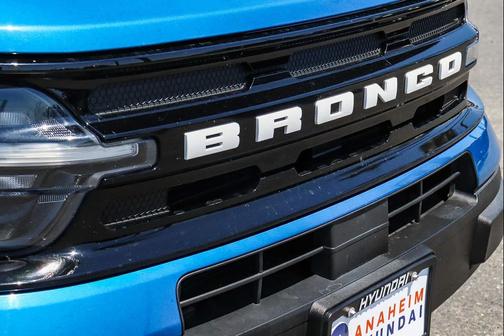 Velocity Blue Metallic 2022 Ford Bronco Sport Outer Banks