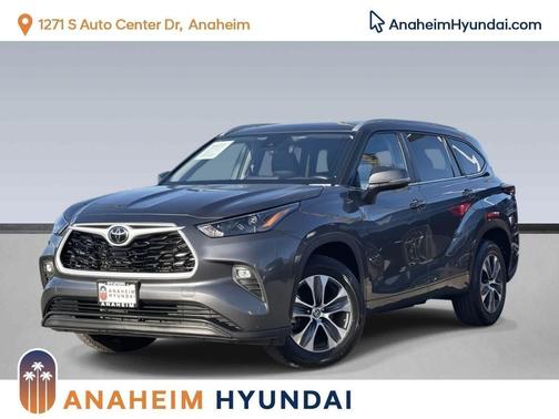 2024 Toyota Highlander XLE