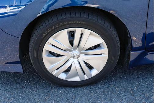 Deep Blue Pearl 2021 Nissan Leaf S 40 kWh
