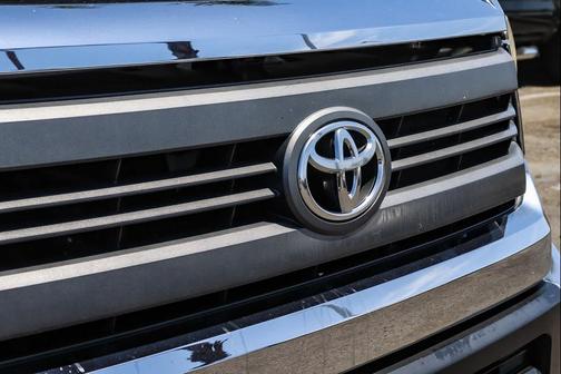 Super White 2014 Toyota Tundra SR5